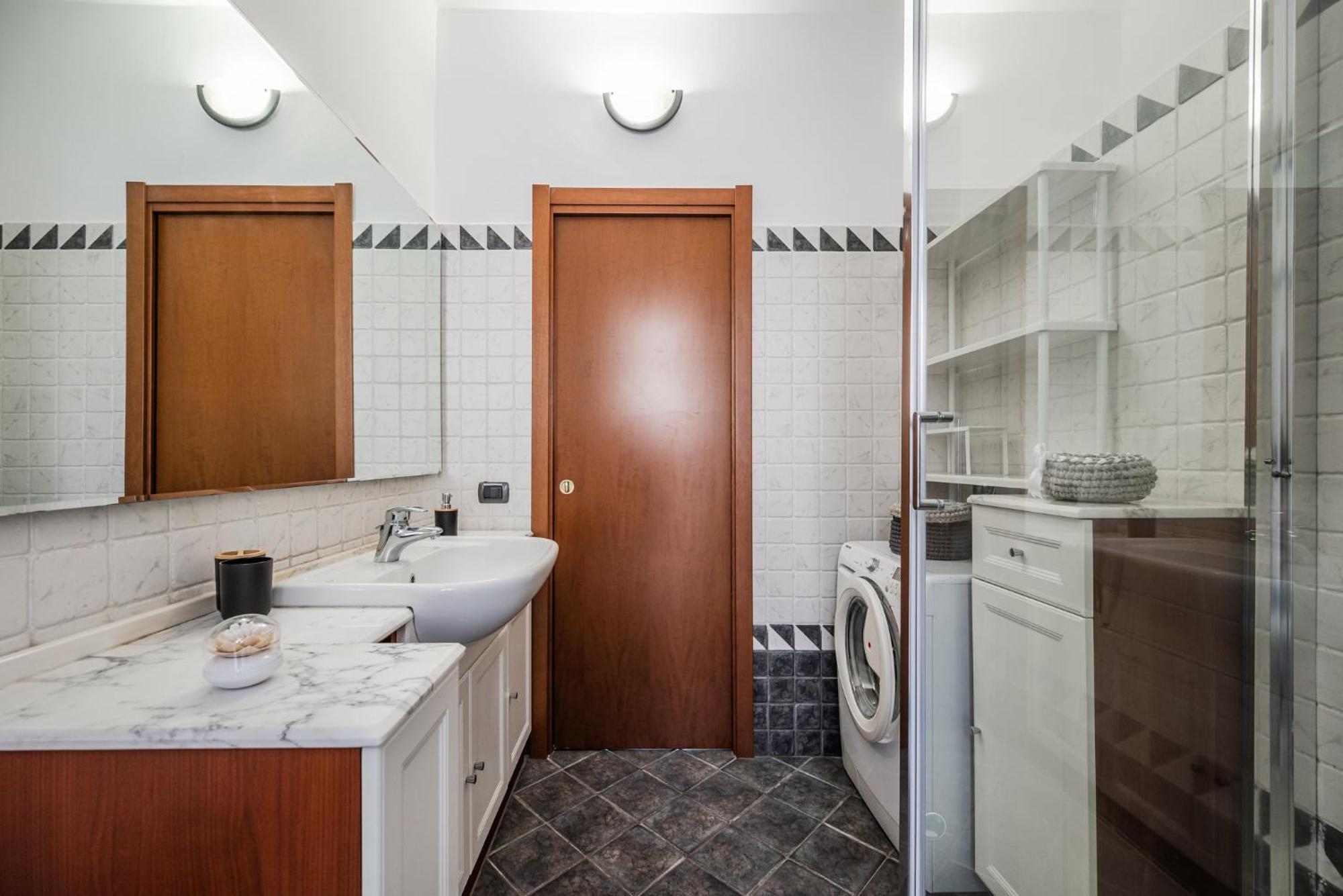 Nuovissima Dimora Con Terrazzino Milão Exterior foto